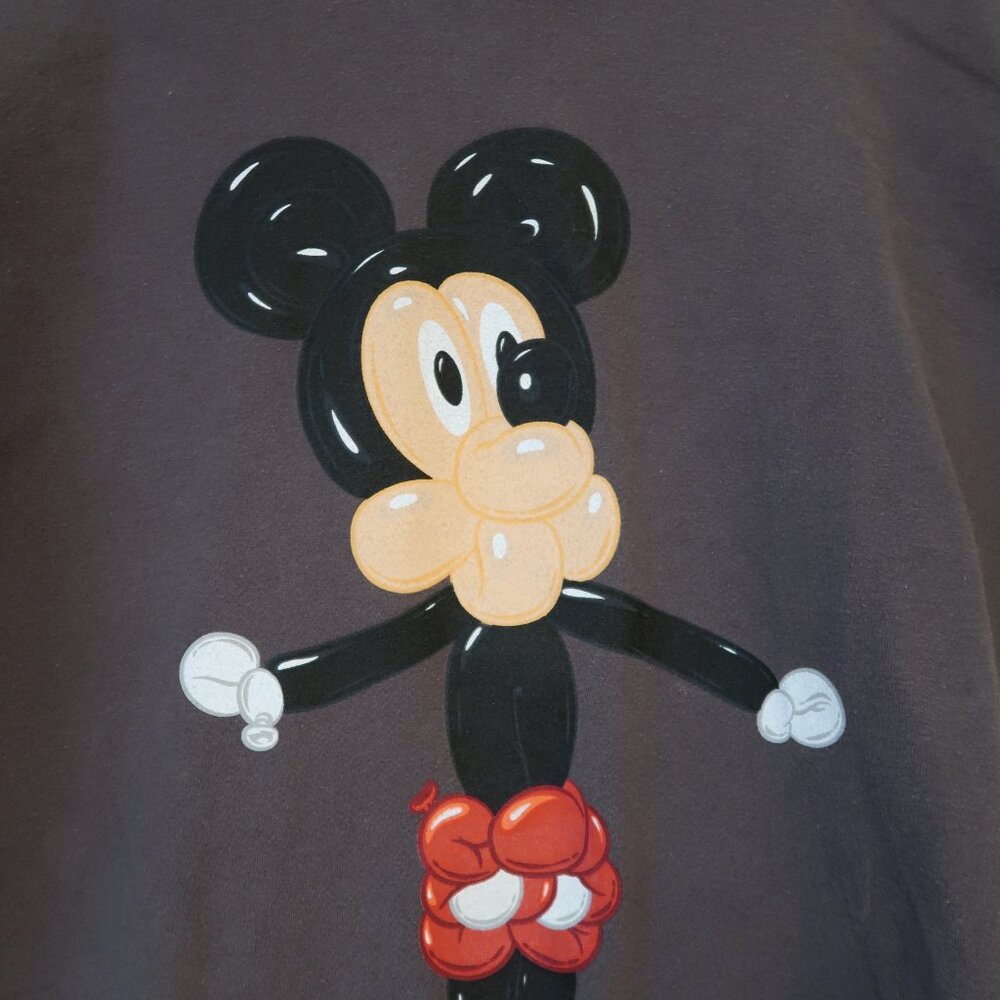 Disney: Balloon Animal Mickey Mouse Men's T-Shirt - Size Large - Picture 3 of 4